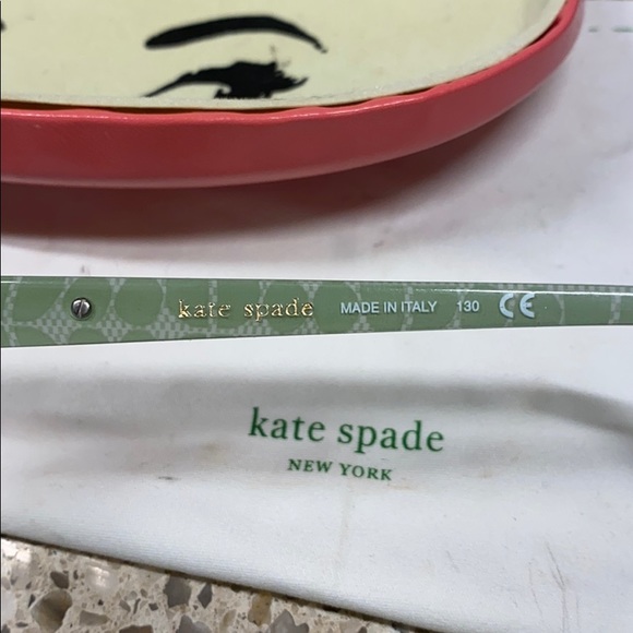 Eye glasses - Picture 2 of 3